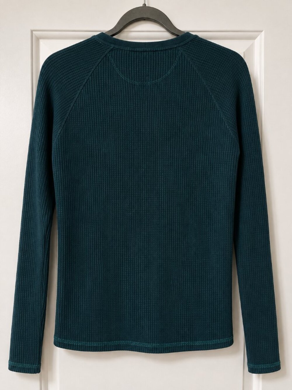 Roots Green Long Sleeve Waffle Knit Shirt – Women’s Small – Organic Cotton - Picture 3 of 3